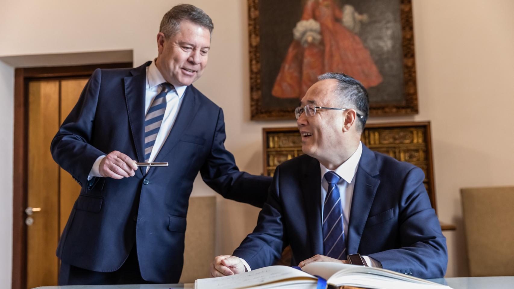 El presidente regional ha firmado el MOU con el gobernador de la provincia china de Shanxi.