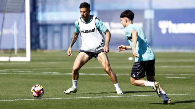 Dioni durante un entrenamiento del Málaga CF