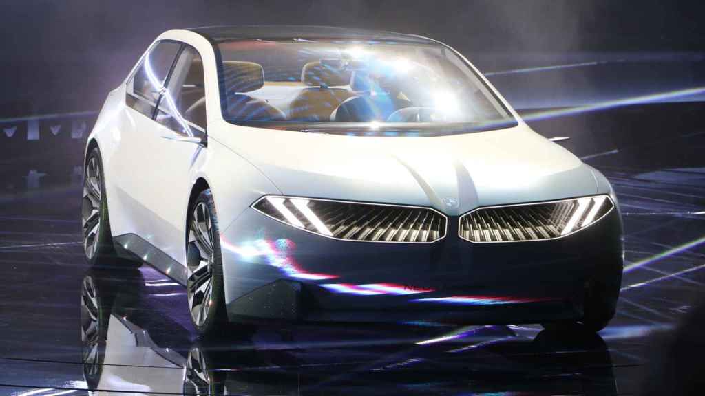 El prototipo 'Nueva Clase' anticipa cuatro futuros eléctricos de BMW en 24 meses.
