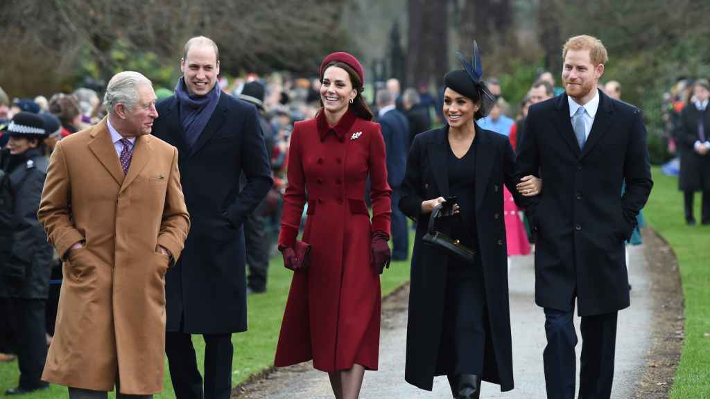 Carlos III, Guillermo, Kate Middleton, Meghan Markle y Harry, en 2018.