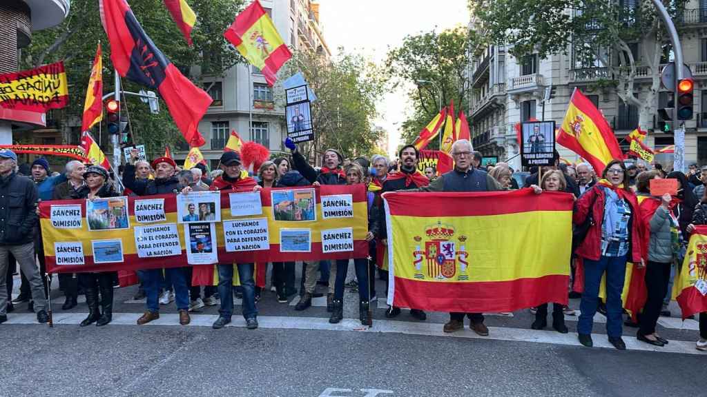 Manifestación en Ferraz contra Pedro Sánchez