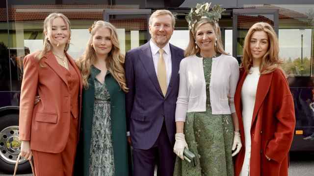 La familia real holandesa celebra el Día del Rey en 2024.