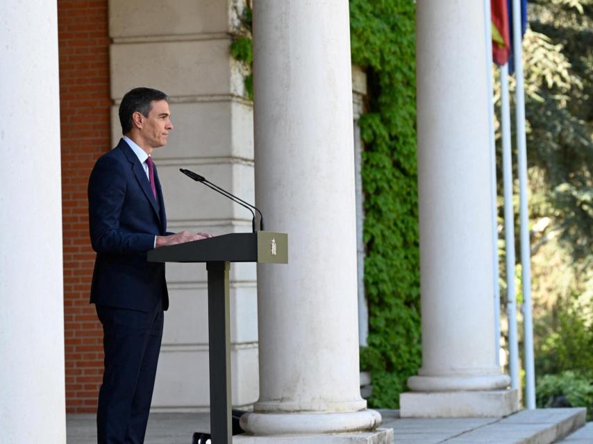 El presidente del Gobierno, Pedro Sánchez, durante su comunicación institucional de esta mañana en el Palacio de la Moncloa.