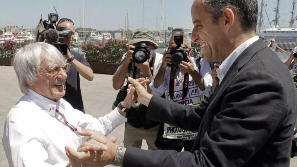 Francisco Camps y Bernie Ecclestone, en junio de 2011. Efe