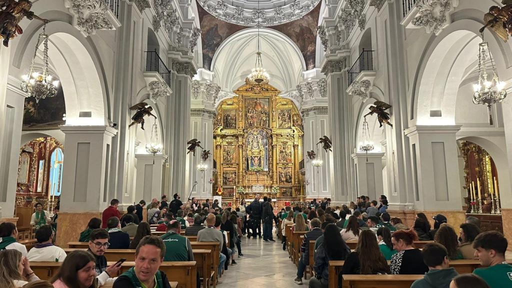 El Unicaja en la Basílica de la Victoria.