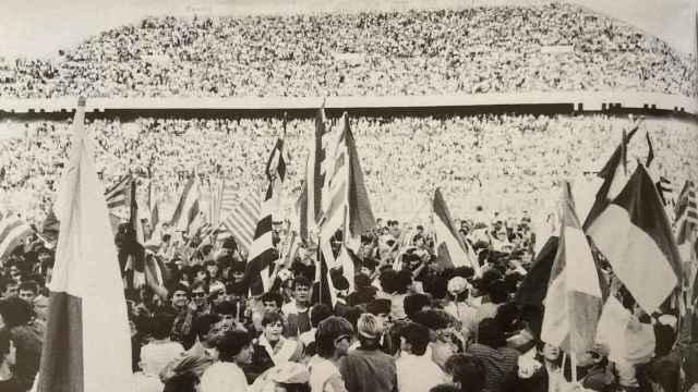Invasión de campo en el Rico Pérez por el ascenso a Primera en 1984.