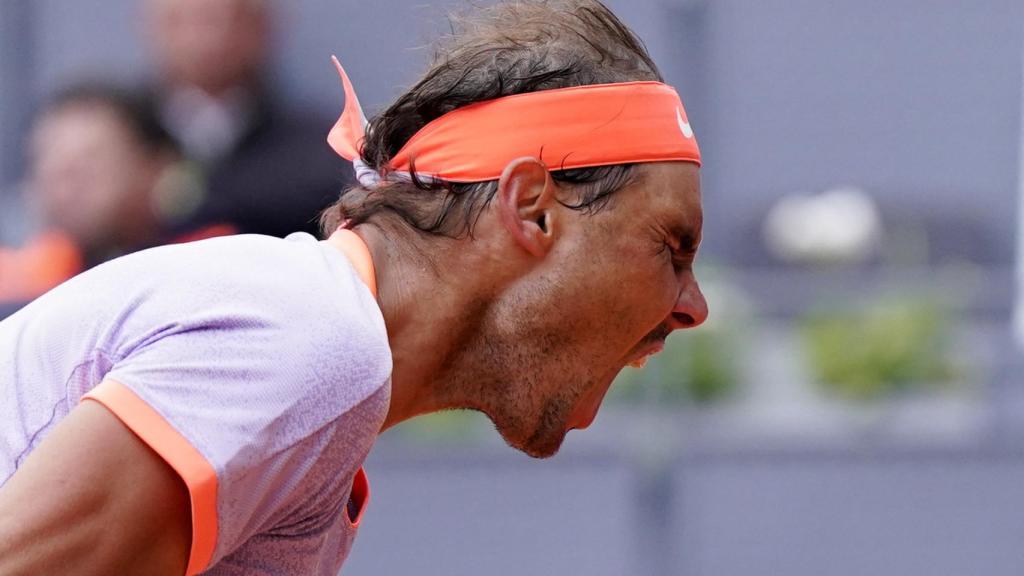 Rafa Nadal celebra su victoria ante Cachín.