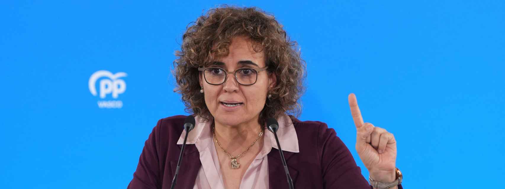 La directora de campaña del PP para las elecciones catalanas del 12 de mayo, Dolors Montserrat.