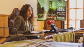 La concejala de cultura y turismo de Medina de Pomar, Nerea Angulo, presenta la programación de San Isidro 2024