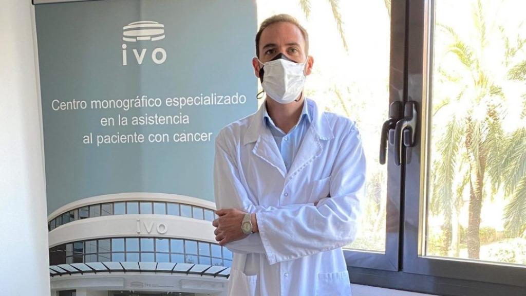 El doctor Joaquín Gavilá, jefe clínico del servicio de oncología médica de de la Fundación IVO