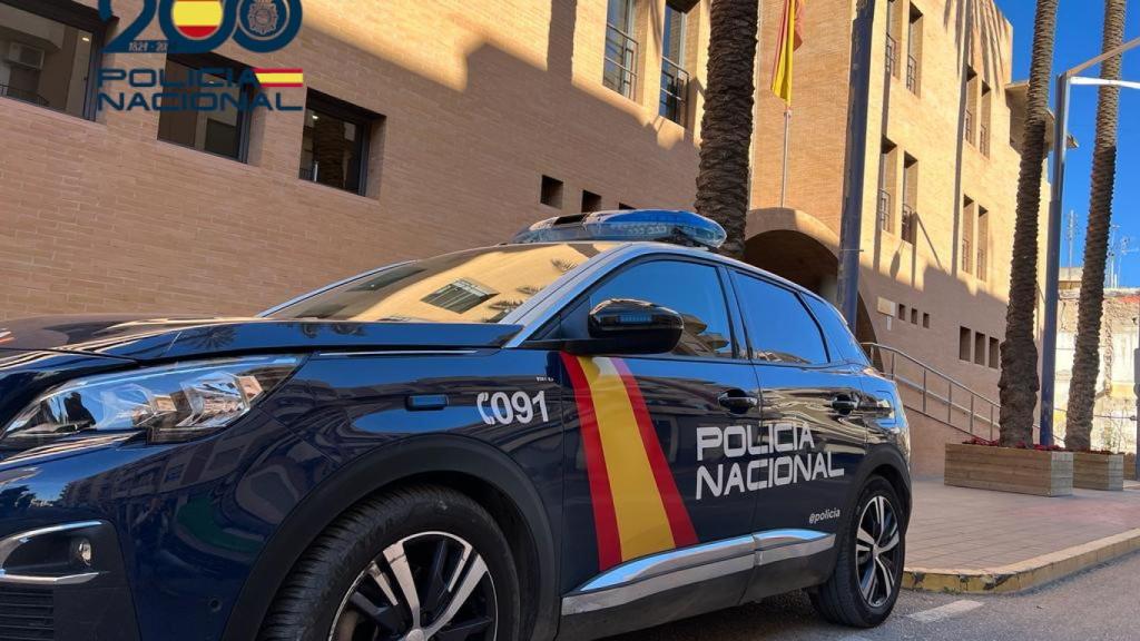 Pillan a un ladrón por perder las llaves de su coche tras un robo en una joyería de Orihuela