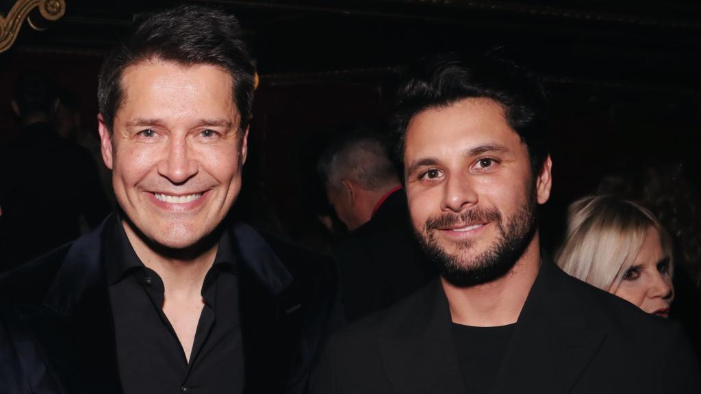 Jaime Cantizano y su futuro marido, Miguel García Golding, en la fiesta del 70º cumpleaños de Bibiana Fernández.