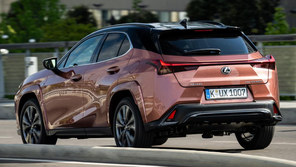 Lexus UX 300h.