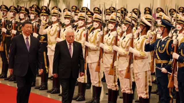 Xi Jinping recibe a Mahmoud Abbas en Pekín en junio de 2023.