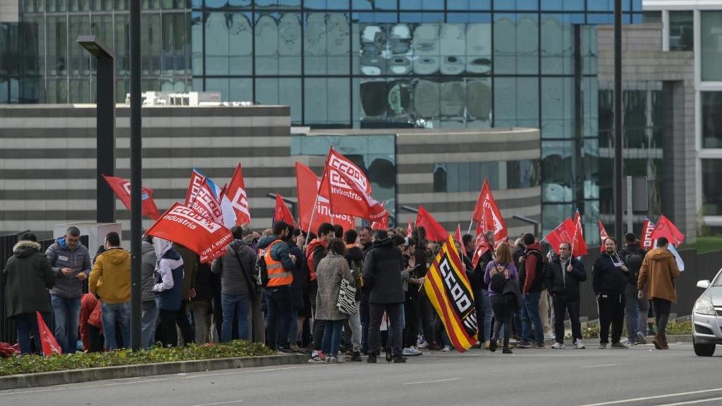 Protestas ante la sede de Inditex.