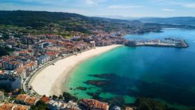 Vista aérea de una playa de Galicia