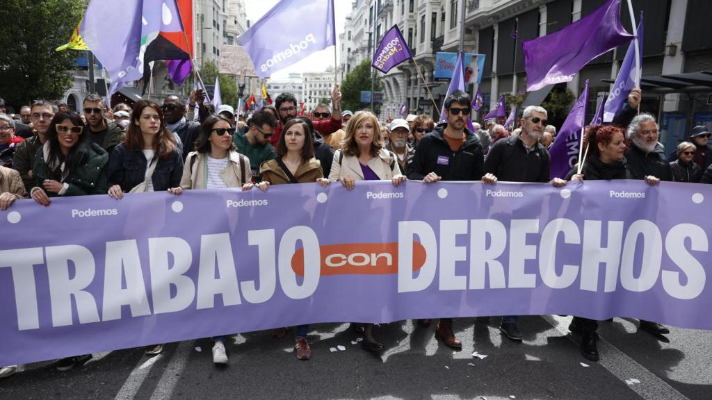 Ione Bellara e Irene Montero en la manifestación del Primero de mayo en Madrid.