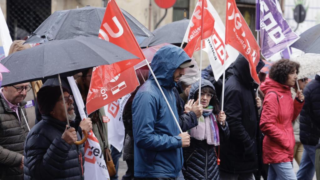 La lluvia no impidió a los manifestantes a salir a la calle en Castilla y León por el 1 de mayo