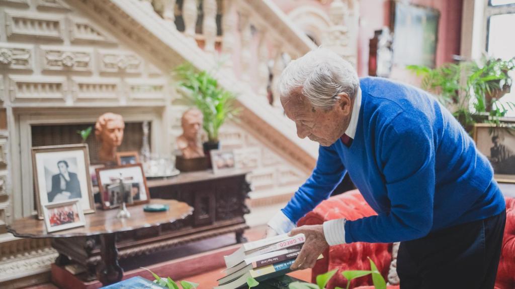 José Finat y de Bustos, duque de Pastrana, durante la entrevista con EL ESPAÑOL | Porfolio en su palacio de El Castañar.