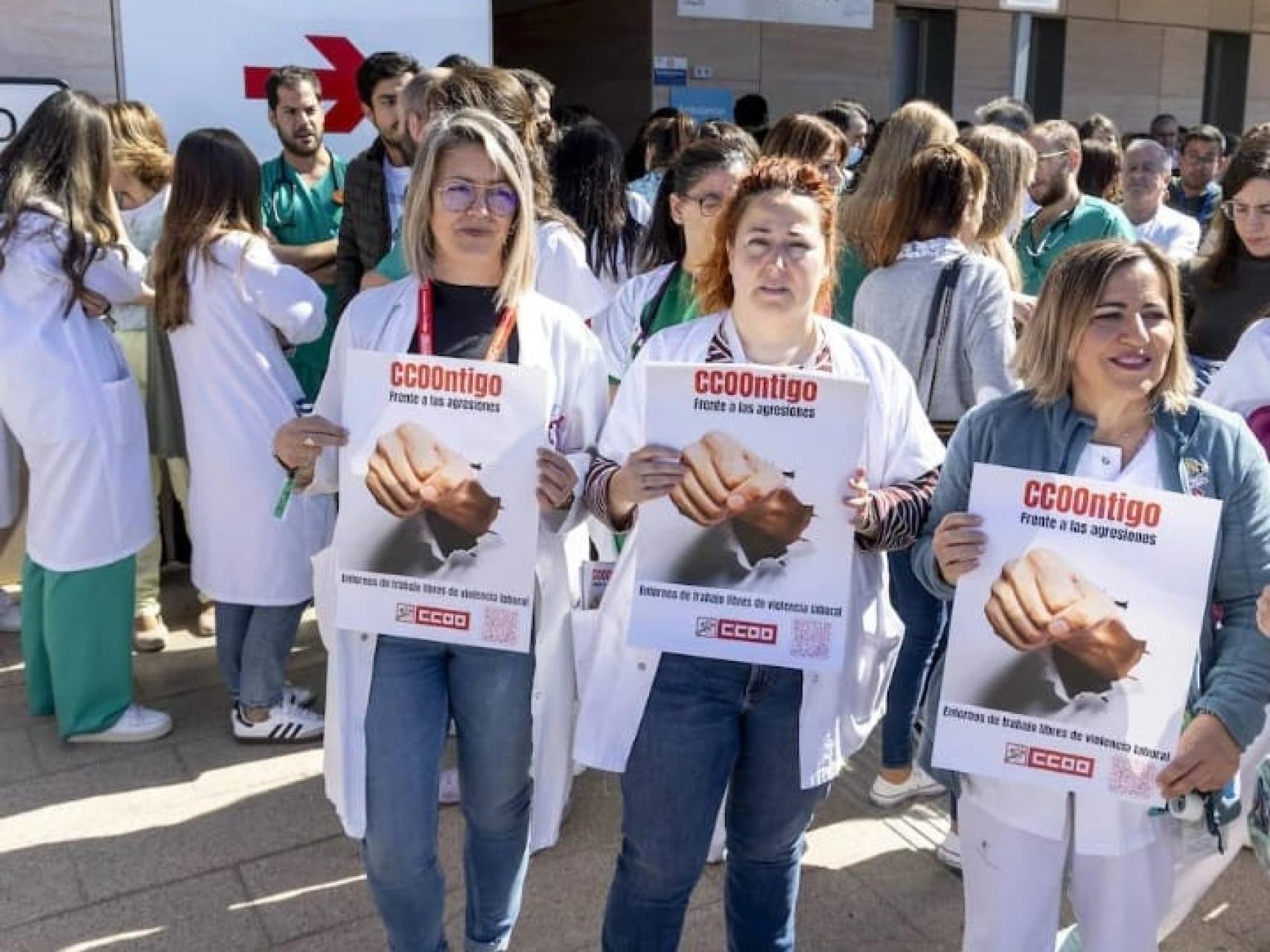 Un clan familiar toma las Urgencias de un hospital en Cartagena y ataca a  un médico: 