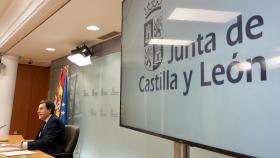 El portavoz de la Junta, Carlos Fernández Carriedo, durante la rueda de prensa posterior al Consejo de Gobierno de este jueves.