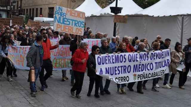 Vecinos de El Cerro se manifiestan en las calles de la capital