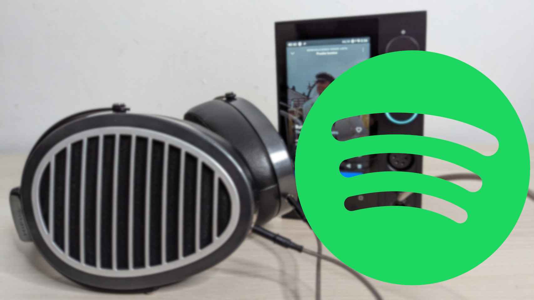 Icono de Spotify sobre un equipo de música de alta definición