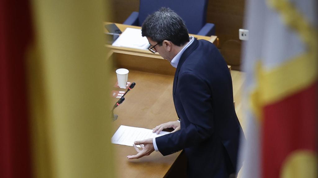 Carlos Mazón interviene en las Cortes Valencianas.