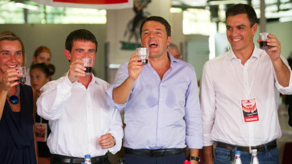De izquierda a derecha: Federica Mogherini, Manuel Valls, Matteo Renzi y Pedro Sánchez en la Fiesta dell'Unità de 2014