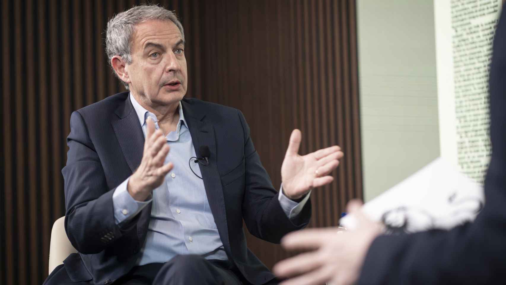 José Luis Rodríguez Zapatero, en un momento de la entrevista con Pedro J. Ramírez para EL ESPAÑOL