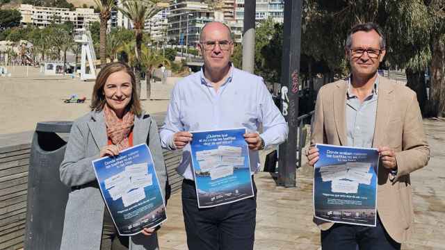 'Haz que las toallitas dejen de ser noticia', la nueva campaña de Aguas de Alicante para concienciar