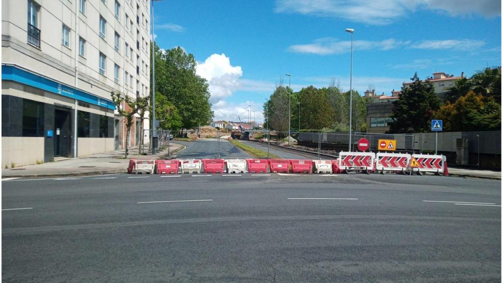 La Trinchera, entre la glorieta del Diapasón y Nicasio Pérez, está cortada desde el martes