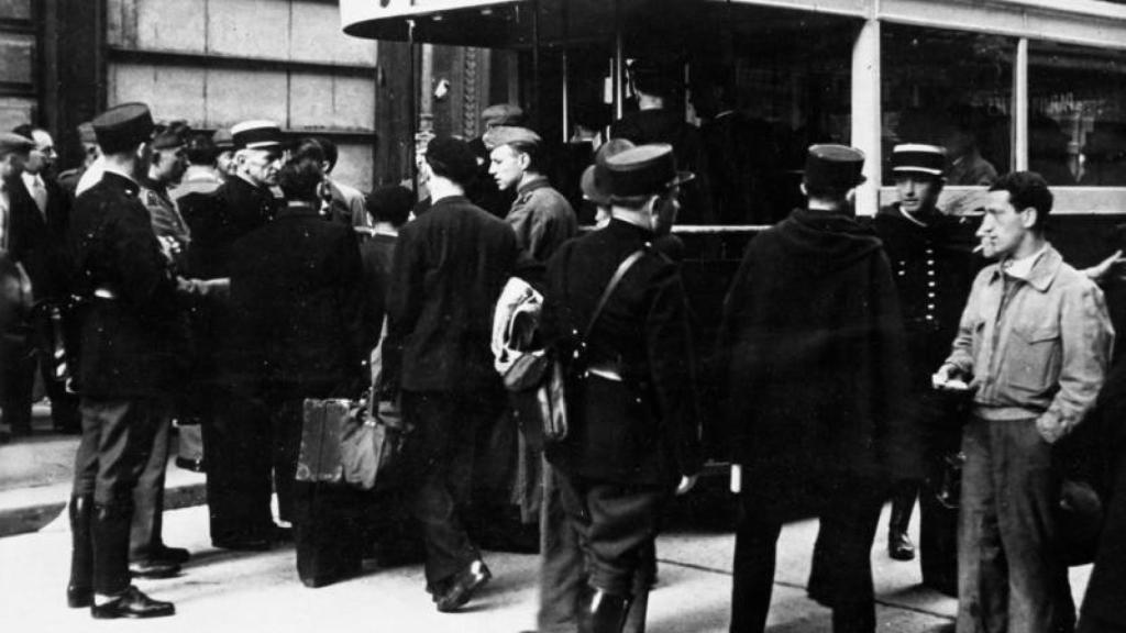 Arresto de judíos en Francia.  Agosto de 1941. Foto: German Federal Archive