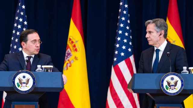 José Manuel Albares y el secretario de Estado, Antony Blinken, en rueda de prensa en Washington en mayo de 2023.