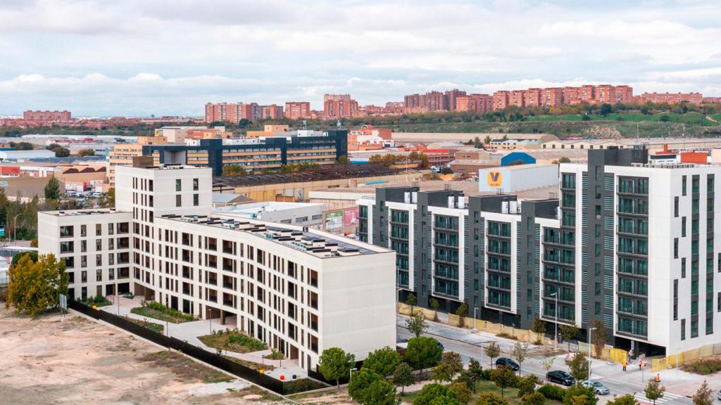 Vista aérea de las promociones de la EMVS en La Rosilla, en Vallecas.