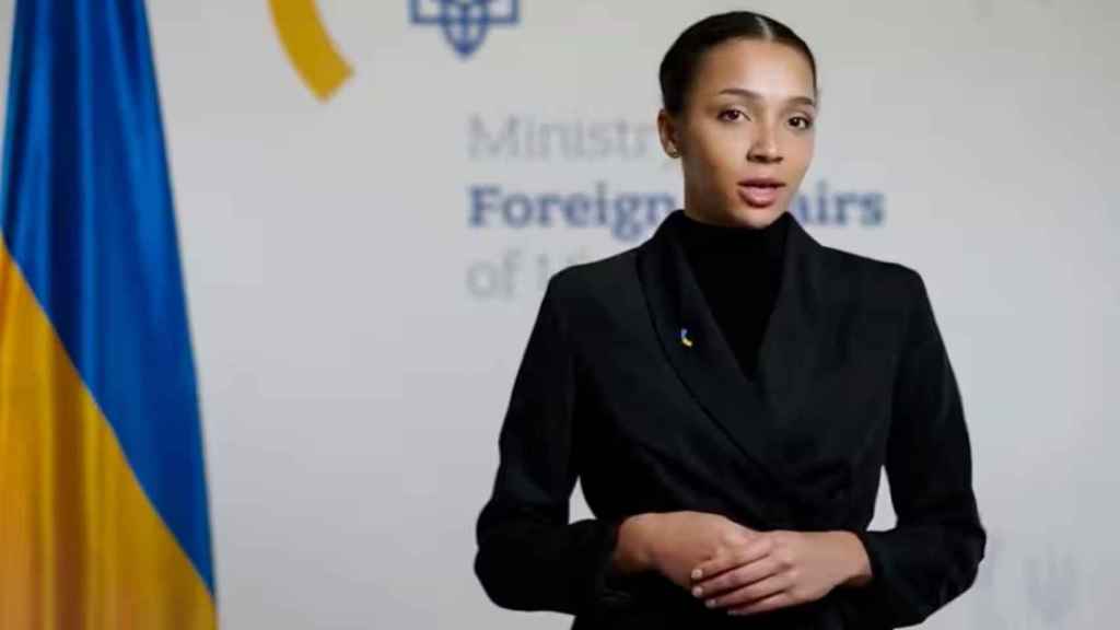 Victoria Shi, portavoz artificial del Ministerio de Asuntos Exteriores de Ucrania