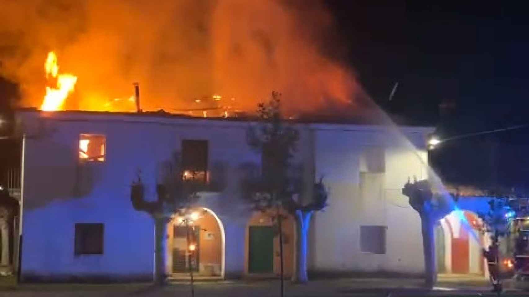 Incendio en dos viviendas de Águeda, Salamanca