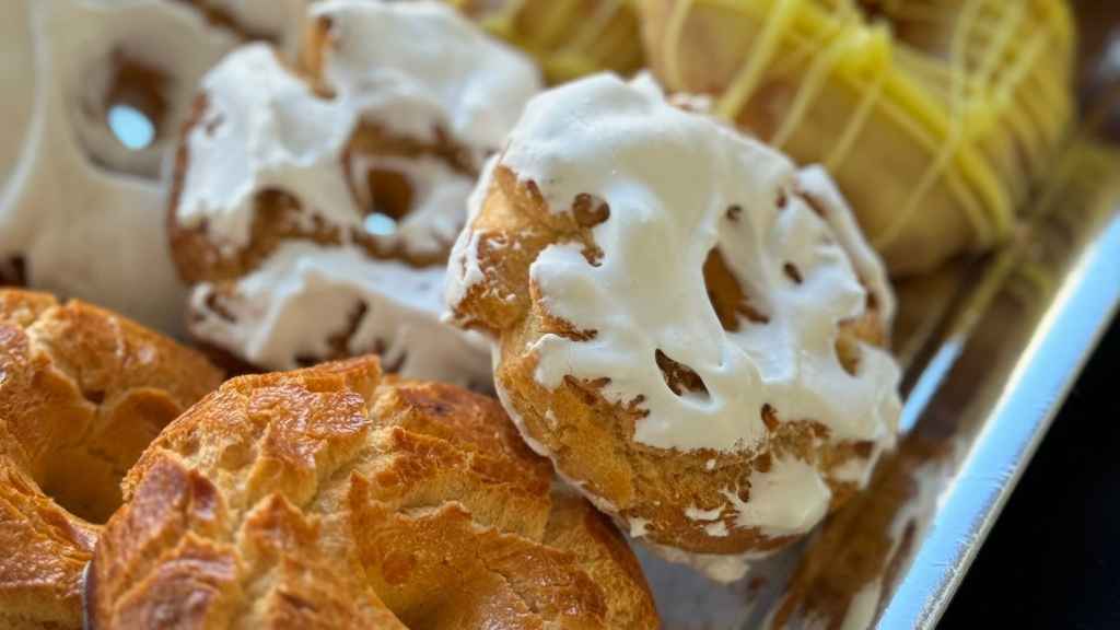 Las rosquillas de San Isidro de la pastelería Cercadillo, ganadoras del premio 'Las mejores rosquillas del Santo de Madrid 2024'.