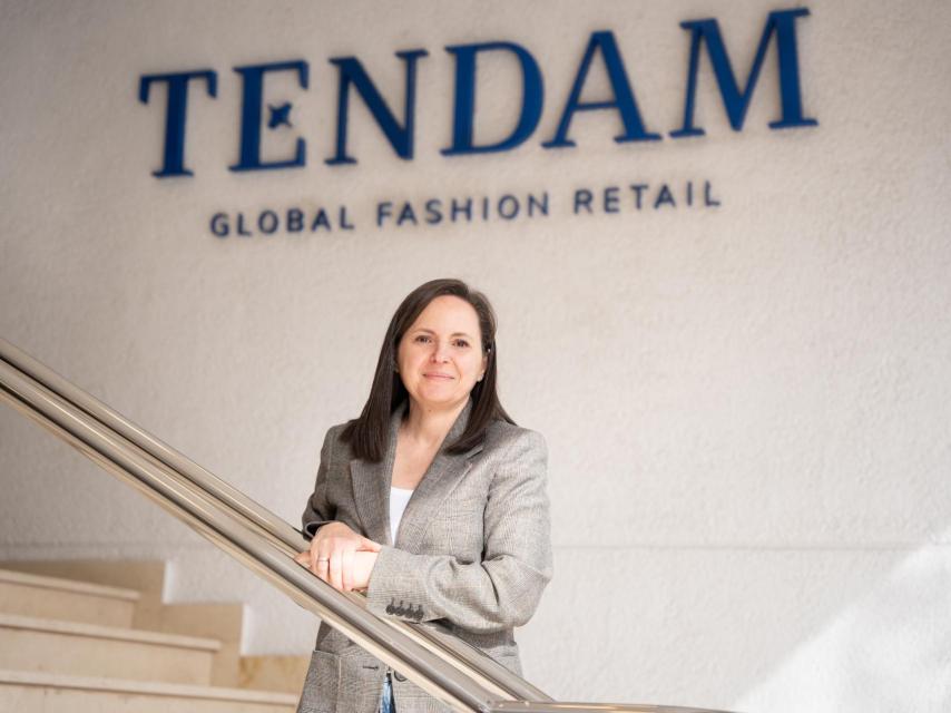 Beatriz Martínez posa en las oficinas de TENDAM.