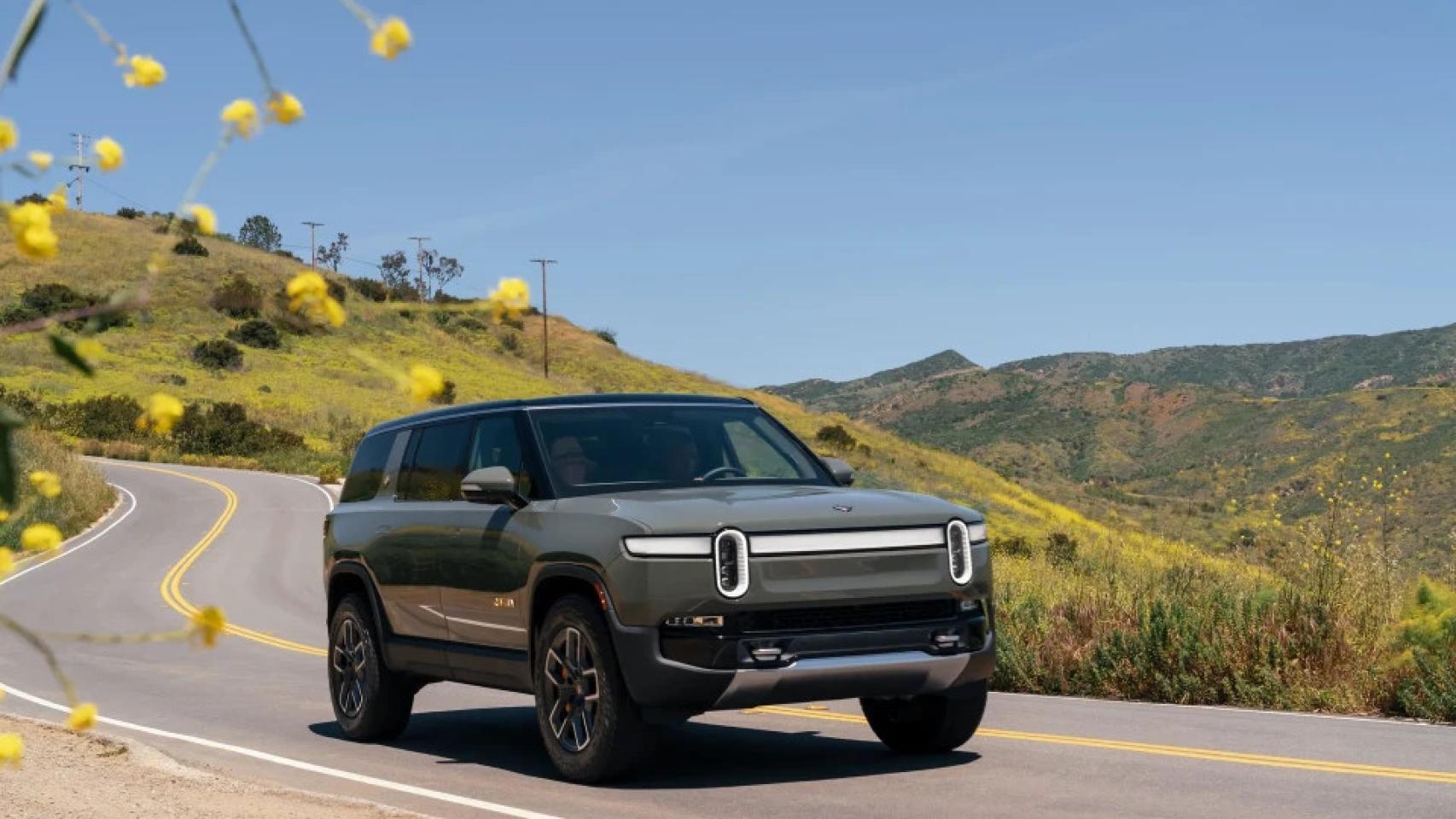 Coche Rivian R1S