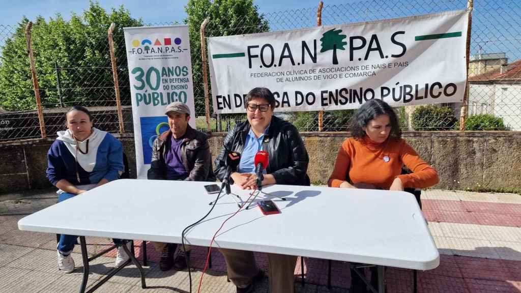 Iria Salvande durante la rueda de prensa de Anpas de Vigo.