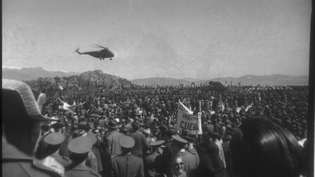 Gentío en la inauguración de El Valle de los Caídos.  1 de abril de 1959.