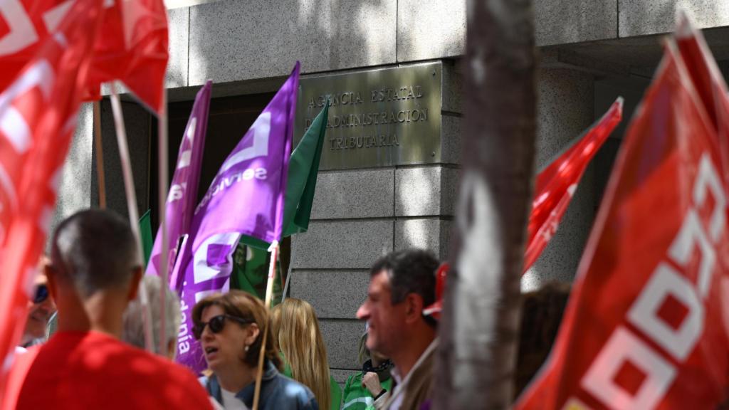 Trabajadores de la Agencia Tributaria en la manifestación de este miércoles.