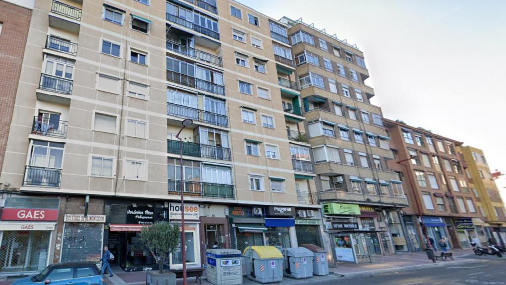 La Avenida Segovia en el barrio de Las Delicias (Valladolid)