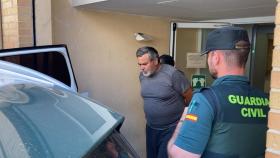 El violador confeso, en el momento de su detención por parte de la Guardia Civil de Llíria.