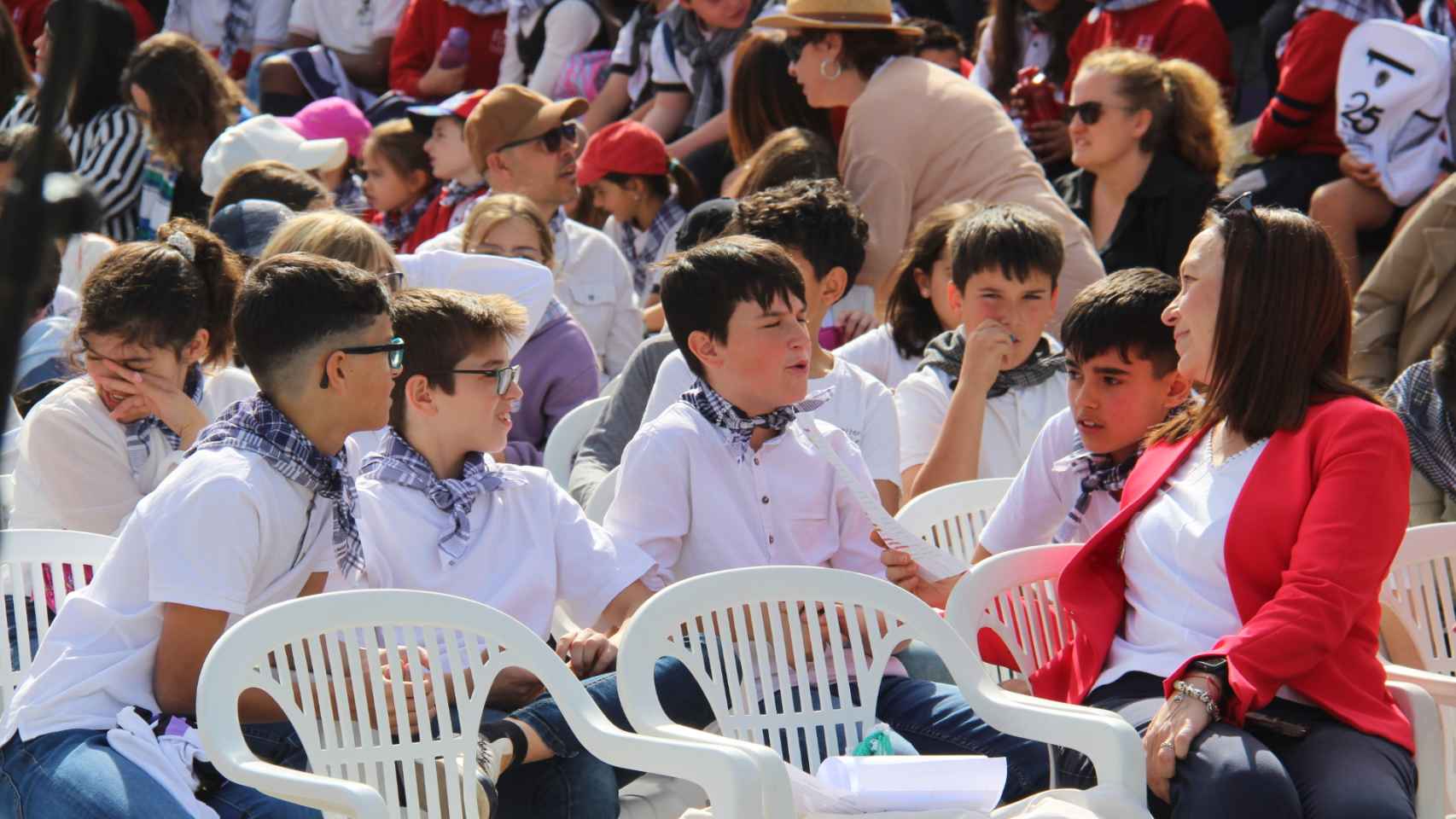 Más de 300 niños de Alcázar de San Juan en el  VII Encuentro Escolar de Mayos