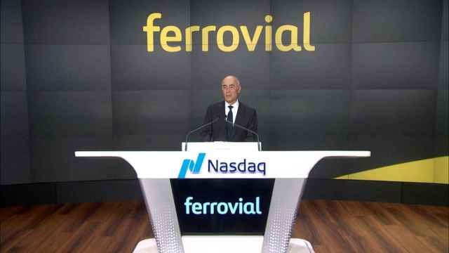 El presidente de Ferrovial, Rafael del Pino, durante la apertura del mercado en 'Wall Street'