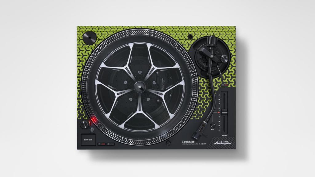 Tocadiscos SL1200MK7B en color verde con el vinilo de regalo