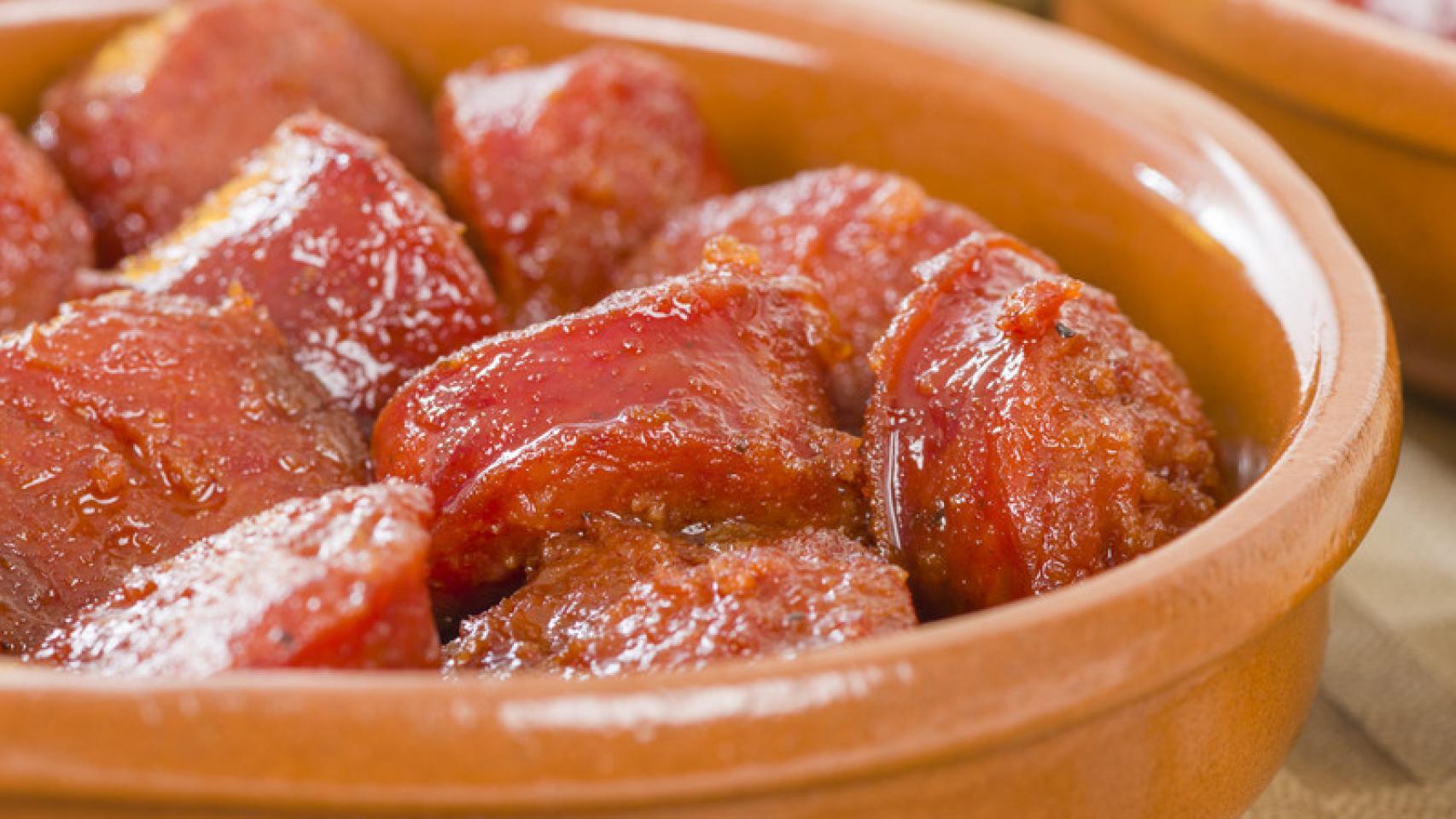 Plato de chorizo a la sidra asturiano.