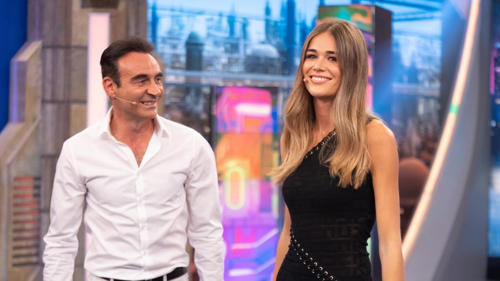 Enrique Ponce y Ana Soria, el día que visitaron el plató de 'El Hormiguero', en Antena 3, en mayo de 2023.